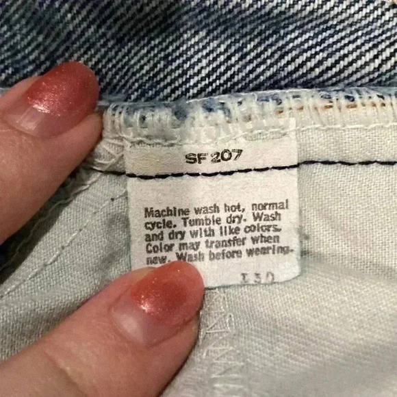 1970s Vintage orange tag label Levi high rise distressed jean shorts - Picture 6 of 7